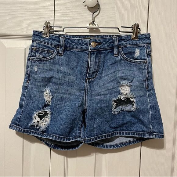 Joe's Jeans Pants - Joe’s jeans 25 shorts denim medium wash distressed good used condition jean